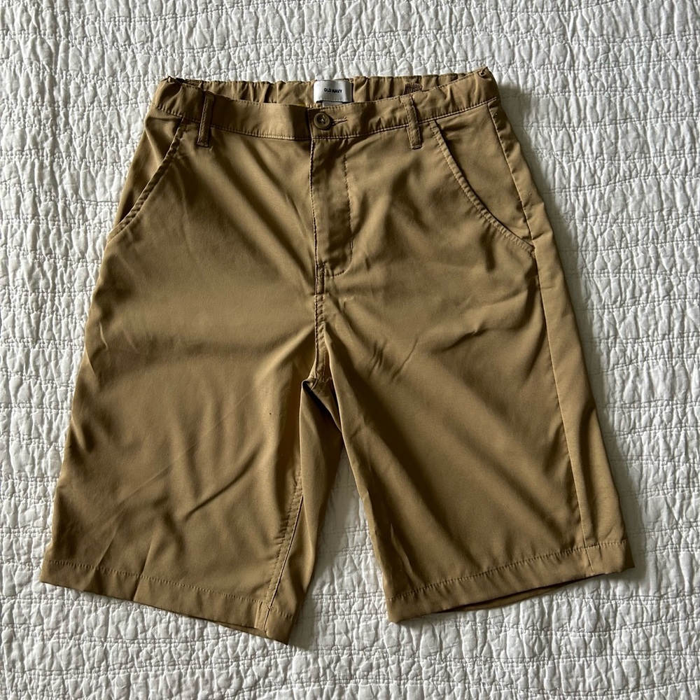 Old Navy Boy’s Khaki Shorts Size 14